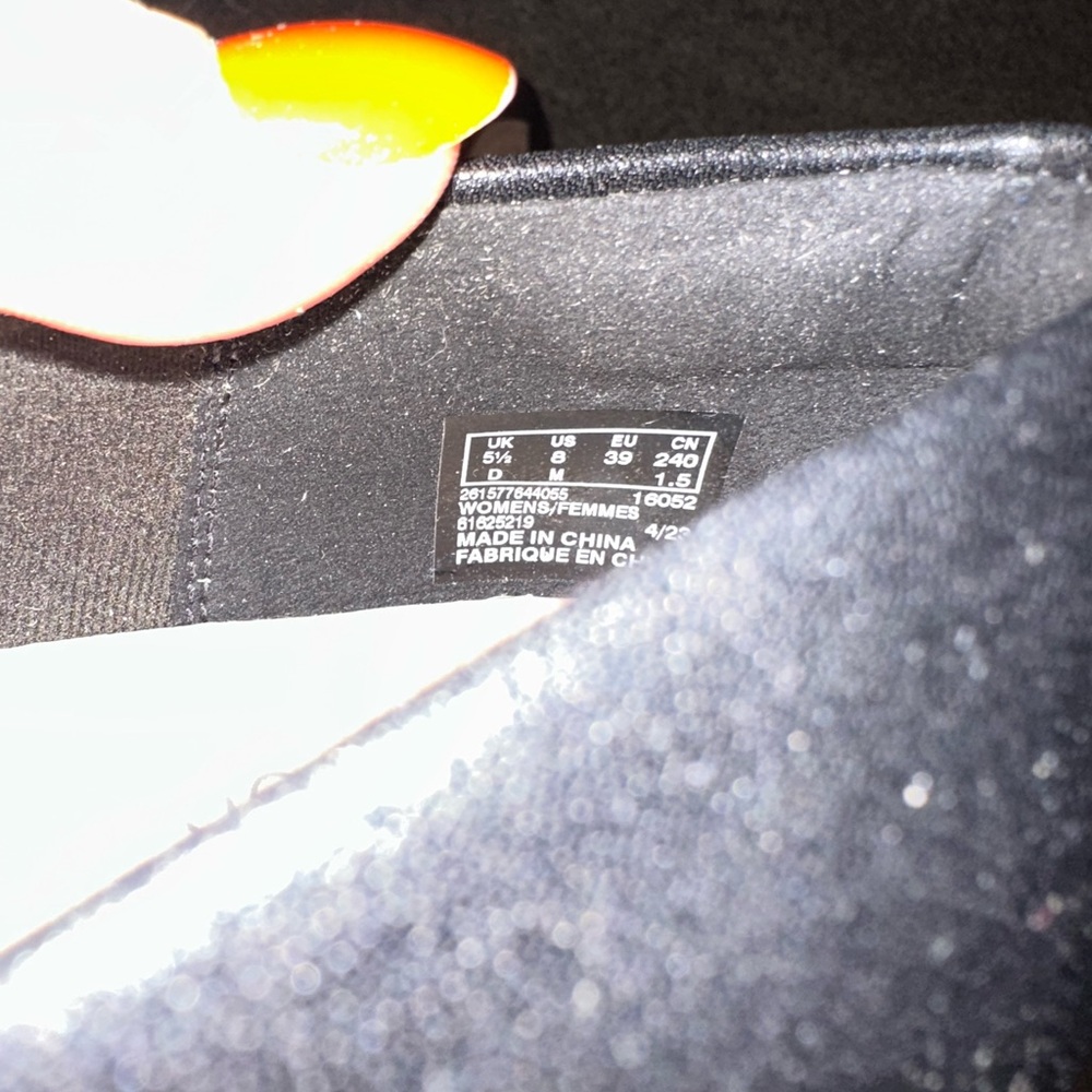 NEW Clarks size 8 Leather Black Heels - Picture 7 of 7